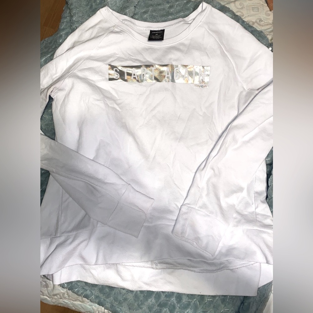 Reebok pull over